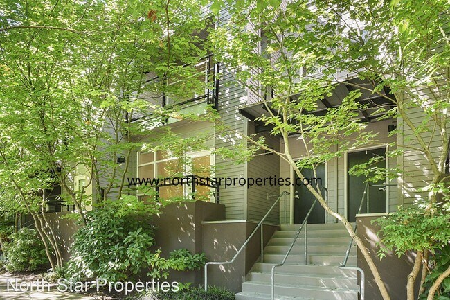 Foto del edificio - 2 br, 2 bath House - 2327 NW Northrup St. #5