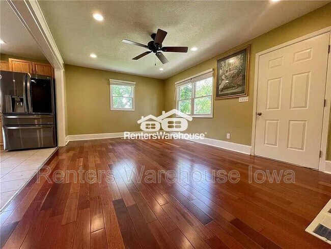 Foto del edificio - 5810 Francis Ave