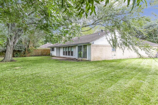 Foto del edificio - 1226 Ferndale Dr
