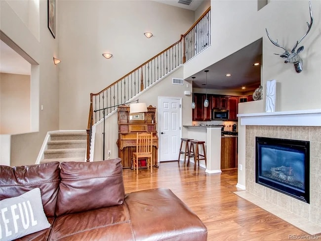 Building Photo - 9398 Loggia St