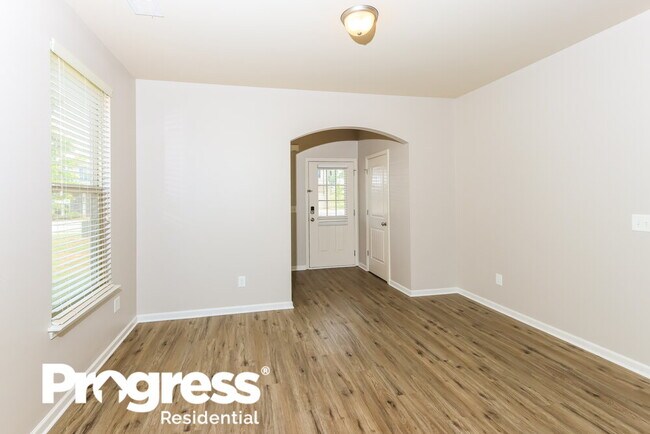 Building Photo - 158 Biscayne Terrace