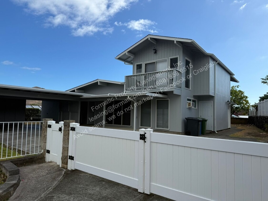 Primary Photo - 1458 Humuula St