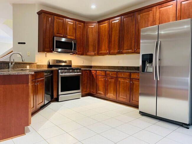 Building Photo - 16565 Bramblewood Ln