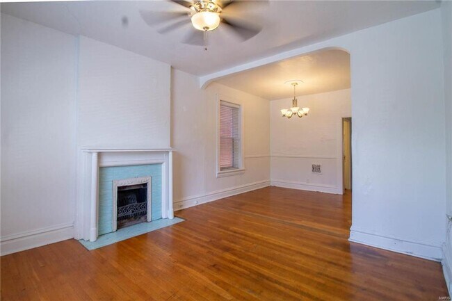 Foto del edificio - 3855 Botanical Ave