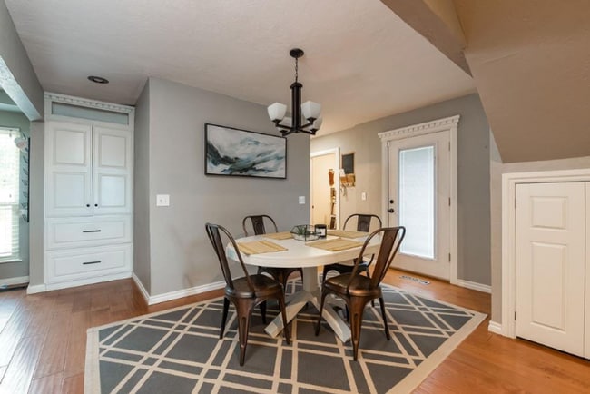 Building Photo - Beautifully Updated 3-Bed, 3-Bath Home in Moore