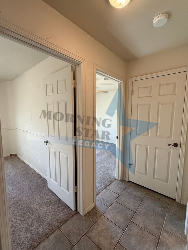 Building Photo - 3-Bedroom Home - Near Sonoma Ranch Golf Course!