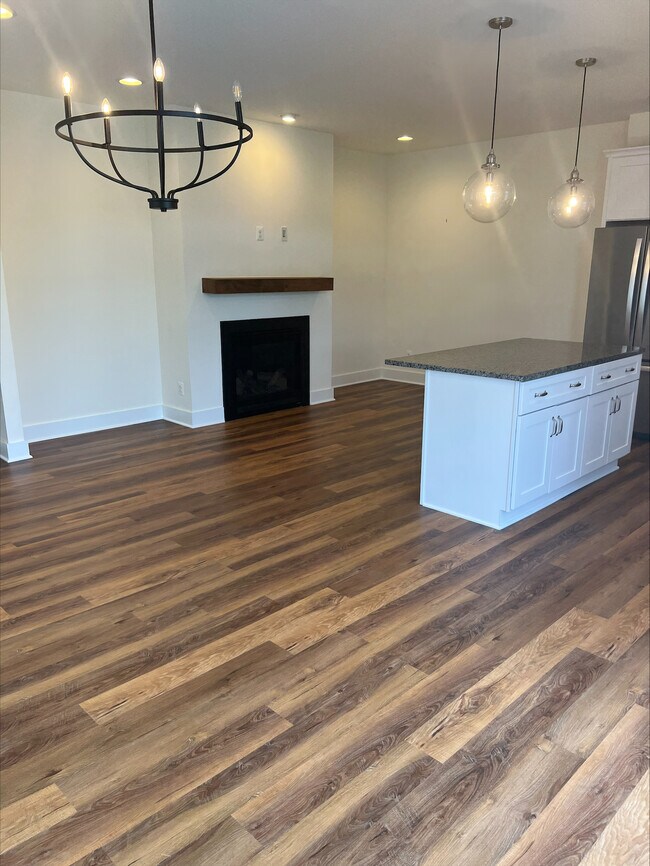 Foto del edificio - 526 Trailside Dr