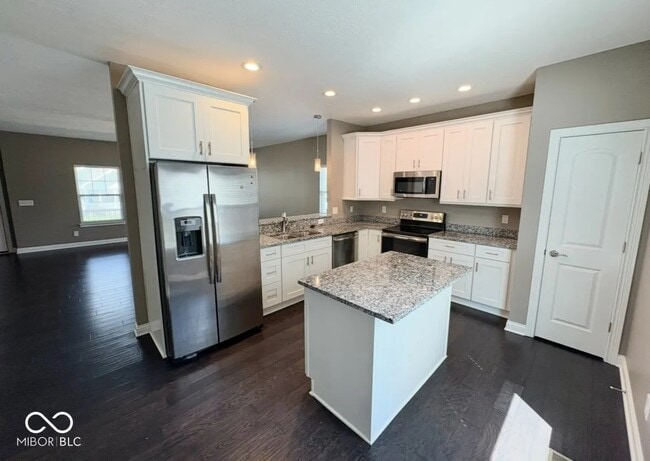 kitchen - 6157 Winthrop Ave Townhome