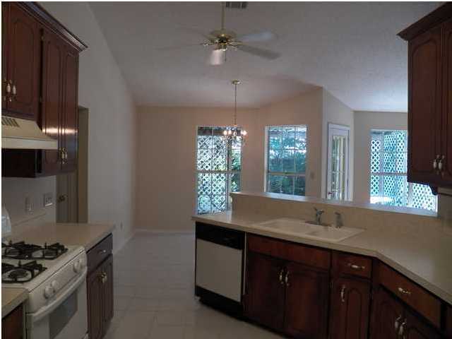 Building Photo - 4591 Scarlet Dr