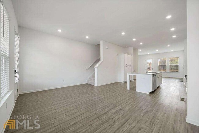 Foto del edificio - 1172 Edwin Ln