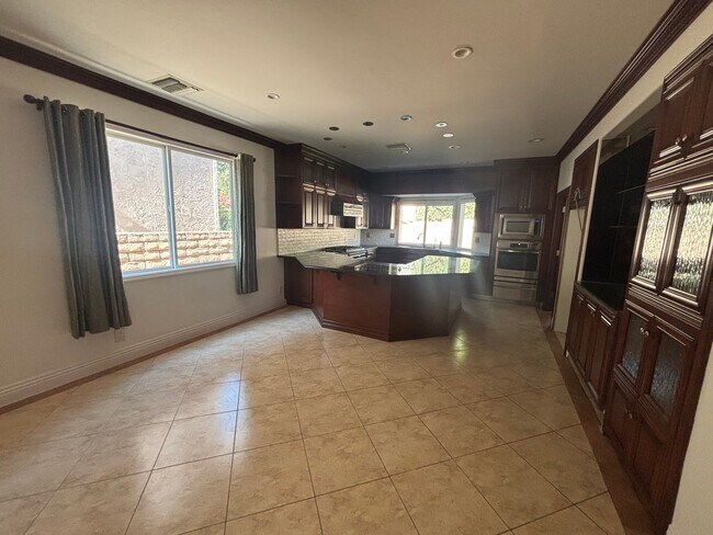 Foto del edificio - 4074 Old Topanga Canyon Rd