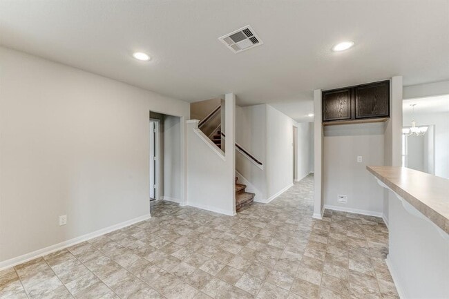 Building Photo - 1015 Willowick Rd