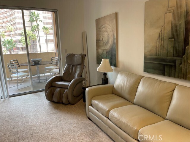 Foto del edificio - 388 E Ocean Blvd