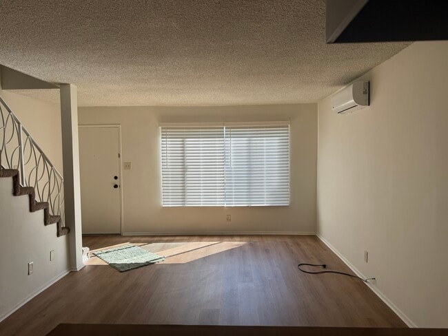 Foto del edificio - 9665 Workman Ave