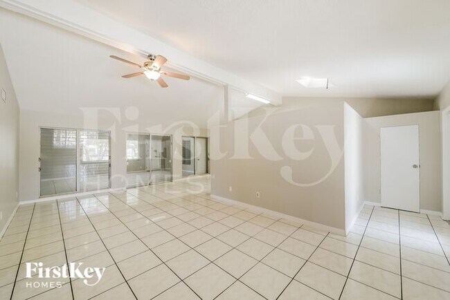 Foto del edificio - 6007 Dartmouth Dr