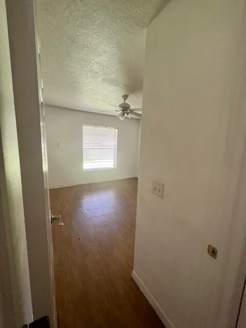 Building Photo - 1222 N Lion Cub Point