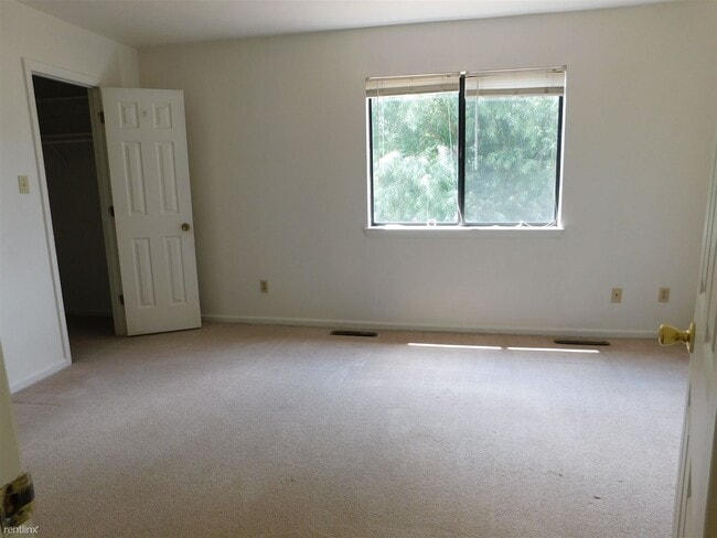 Building Photo - 3 br, 2.5 bath Townhome - 3547 Sierra Arch