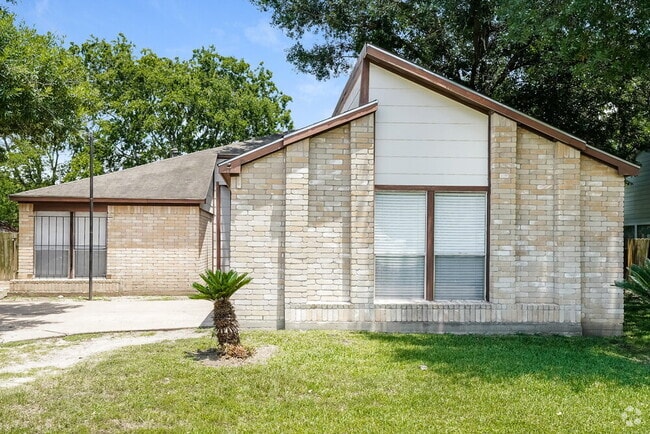 Building Photo - 6862 Heather Hollow Dr