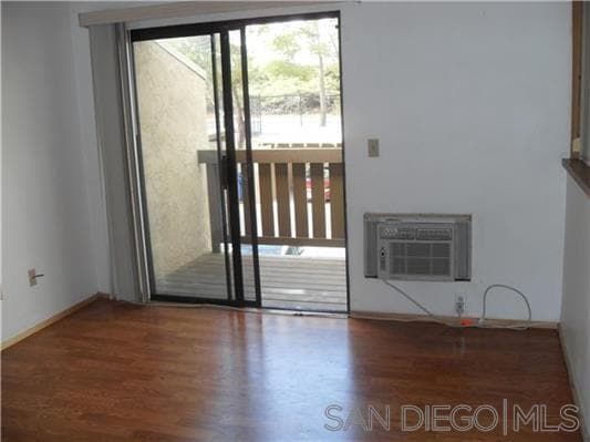 Foto del edificio - 10296 Black Mountain Rd