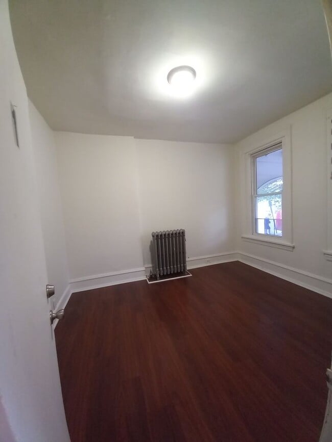 Building Photo - 917 Swede St