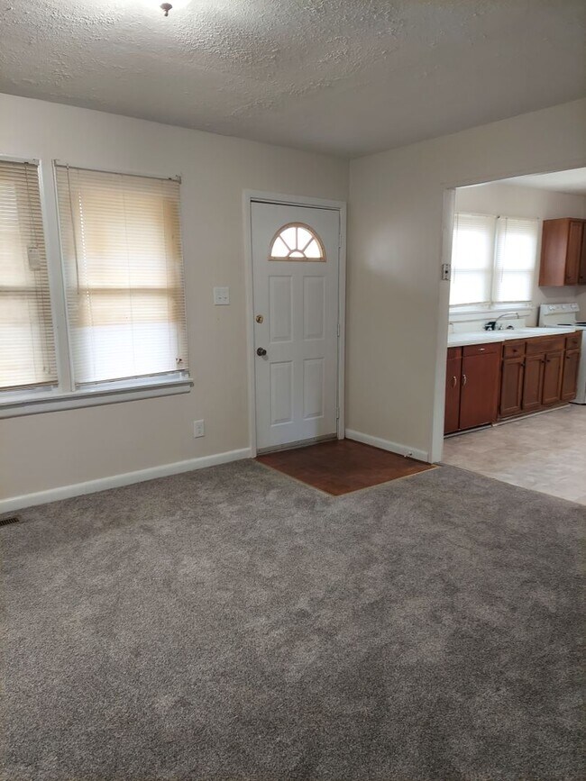 Foto del edificio - 1810 Laurel St