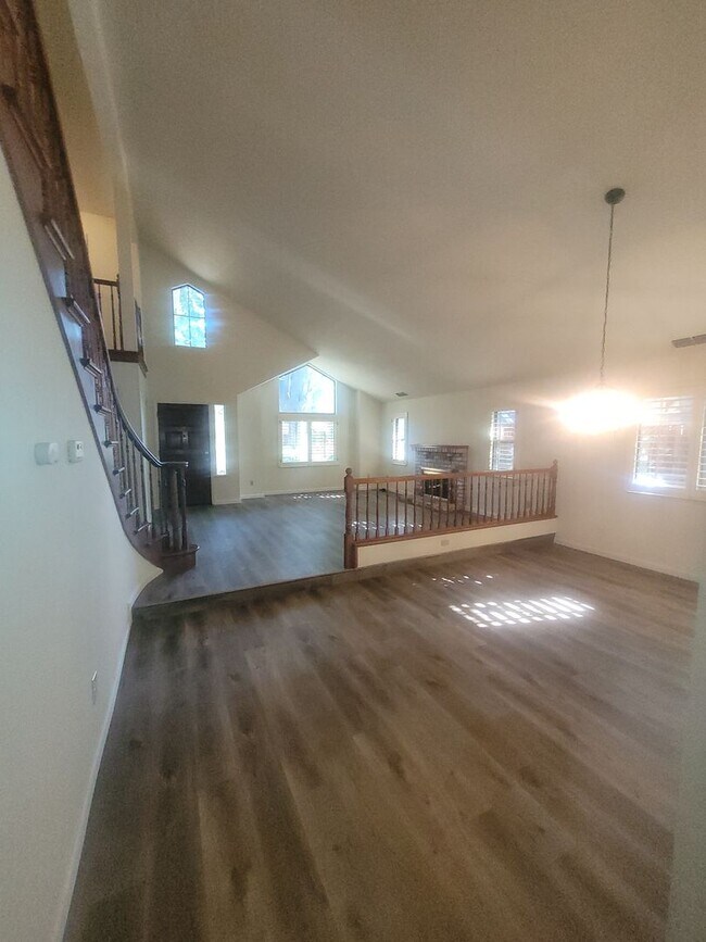 Building Photo - Gated community along American River Drive