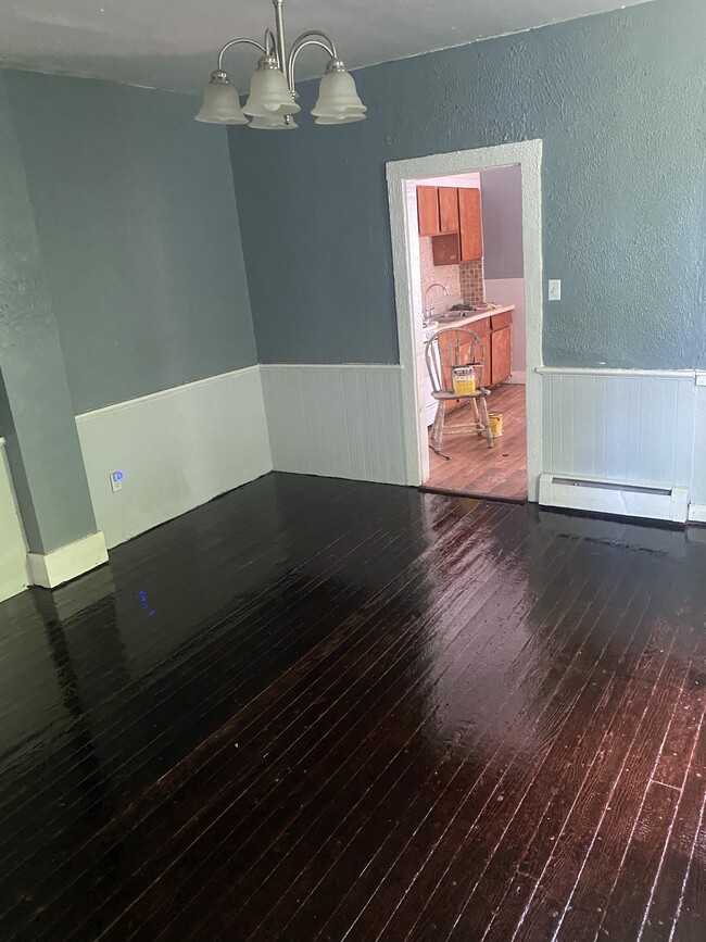 Dining room - 132 Bunny Ln