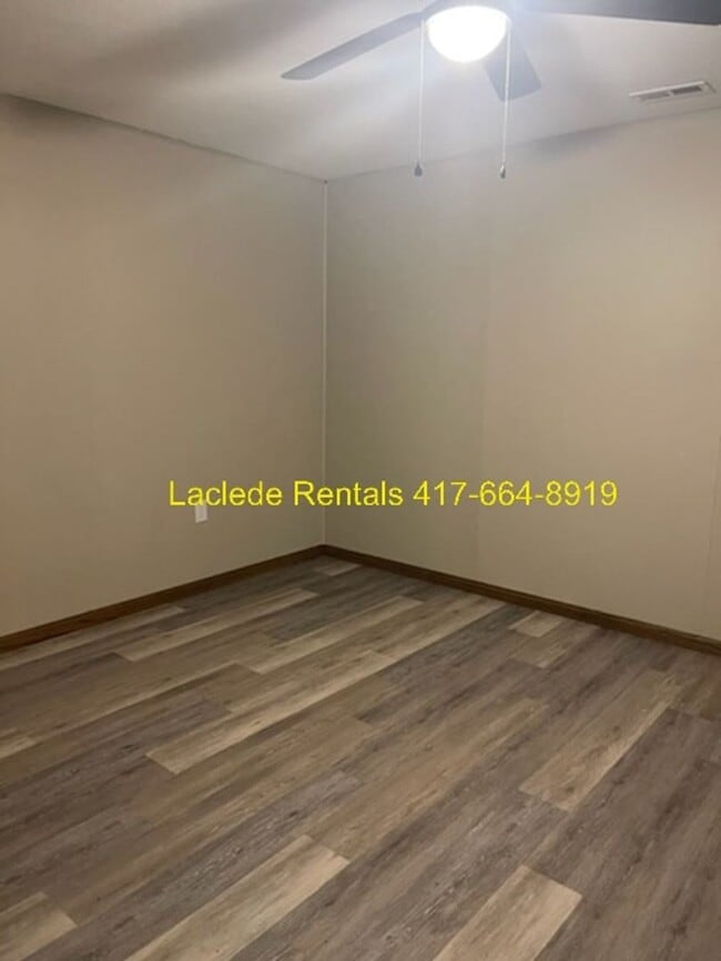 Foto del edificio - 2 BED 1 BATH APARTMENT