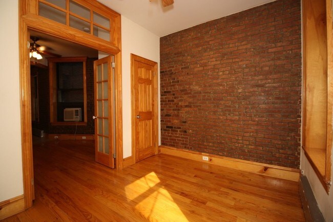 Building Photo - 240 E 64th St