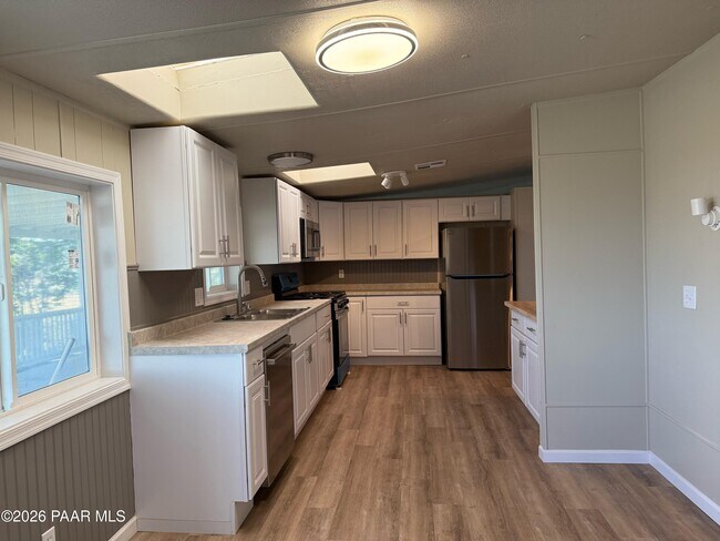 Foto del edificio - 8201 E Canyon Ln