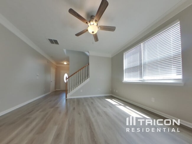 Building Photo - 107 Silver Bow Ln