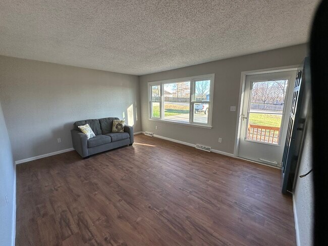 Building Photo - 103 Spring St