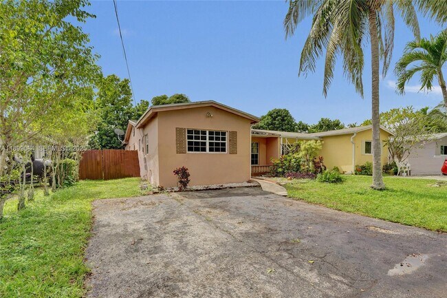 Foto del edificio - 6860 SW 18th Ct