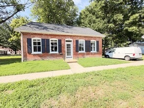 Building Photo - 507 E Church St