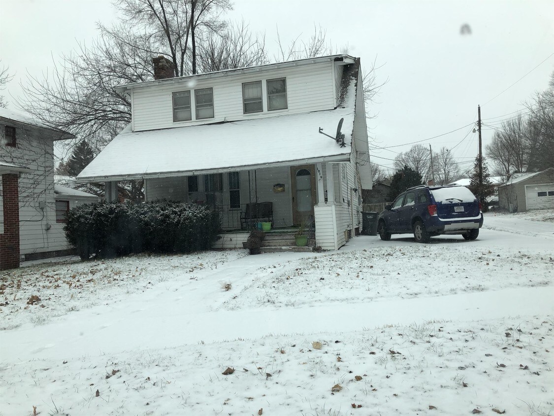Primary Photo - 1019 N Meade St