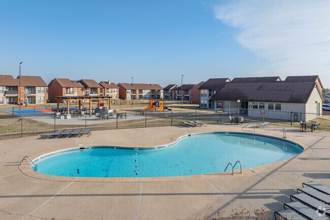 Piscina - Country Club Apartments