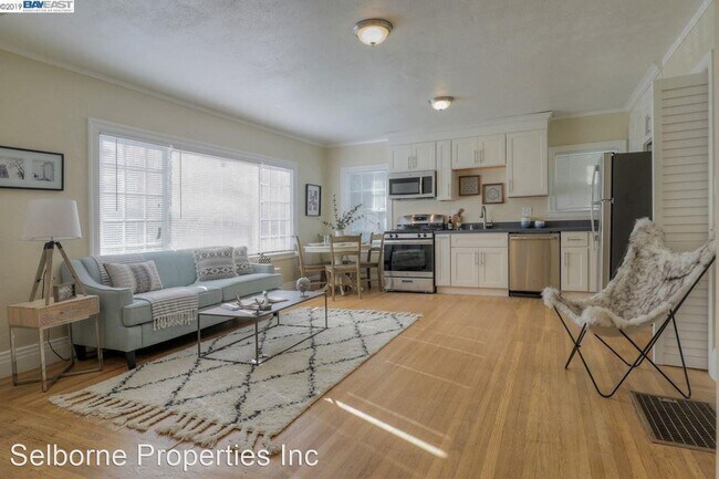 Foto del edificio - 5543 Claremont Ave