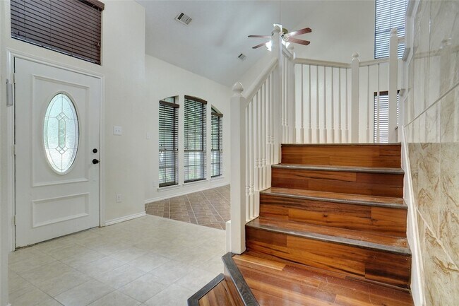 Foto del edificio - 617 Turtledove Ln