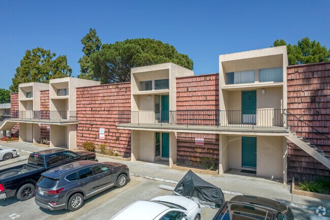 Building Photo - Serra Bella Apartments