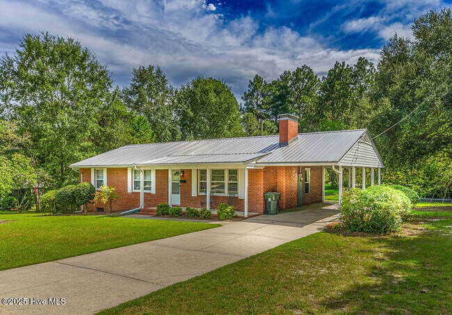 Building Photo - 507 Wilder Ave