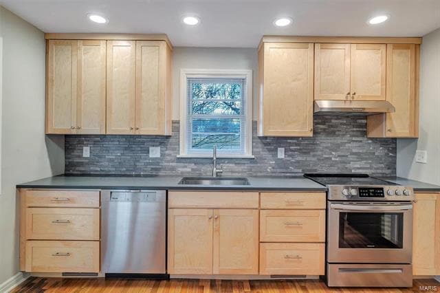 Building Photo - 5450 Reber Pl
