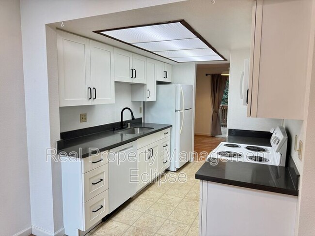 Foto del edificio - 19659 20th Ave NE