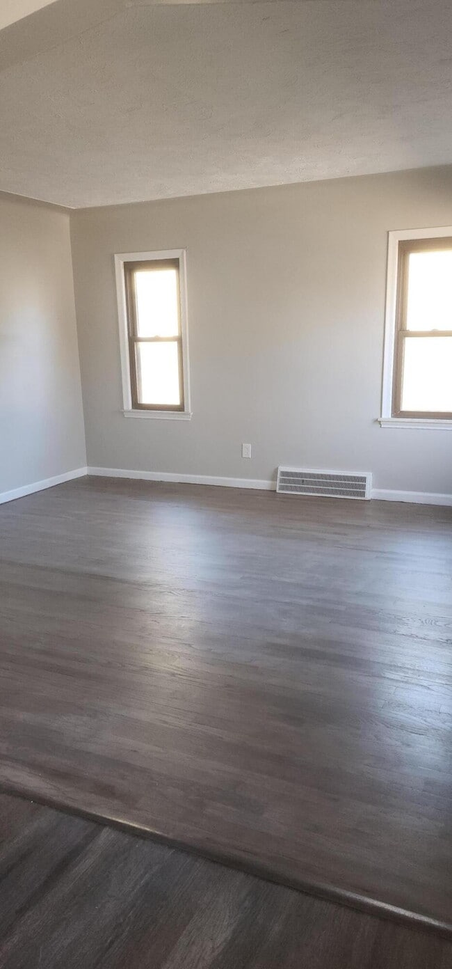 Foto del edificio - 6793 Pelham Rd