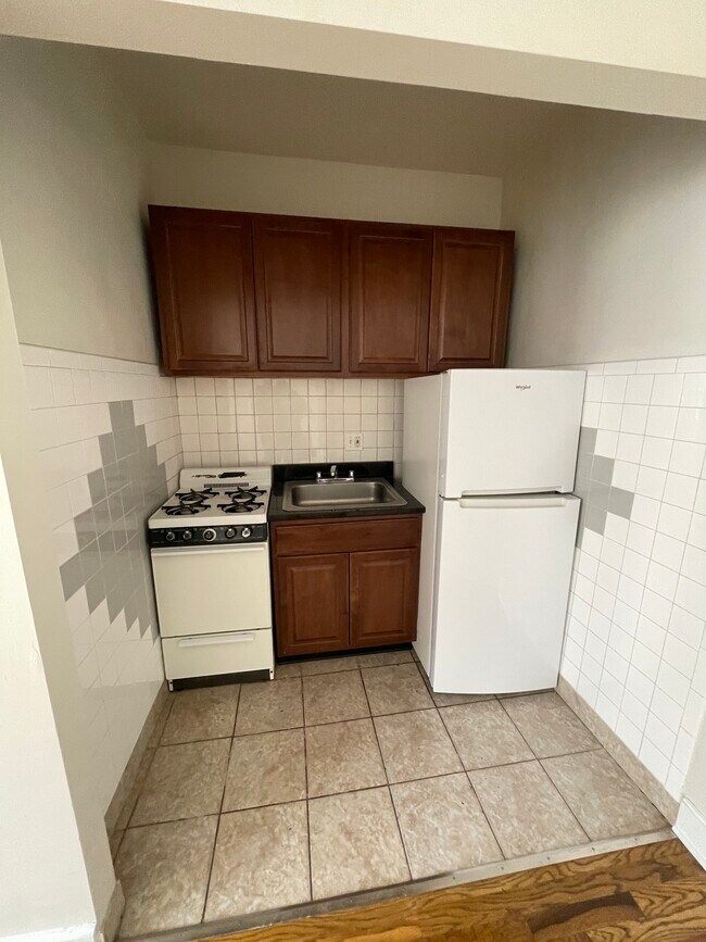 Foto del edificio - 4915 W Belle Plaine Ave