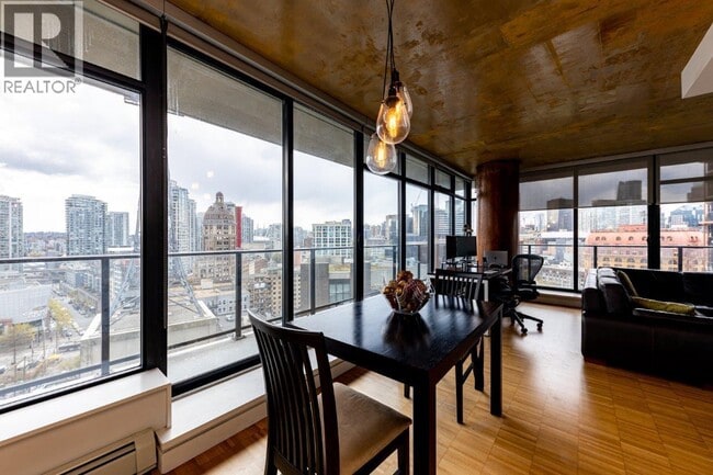 Photo du bâtiment - 108 W Cordova St