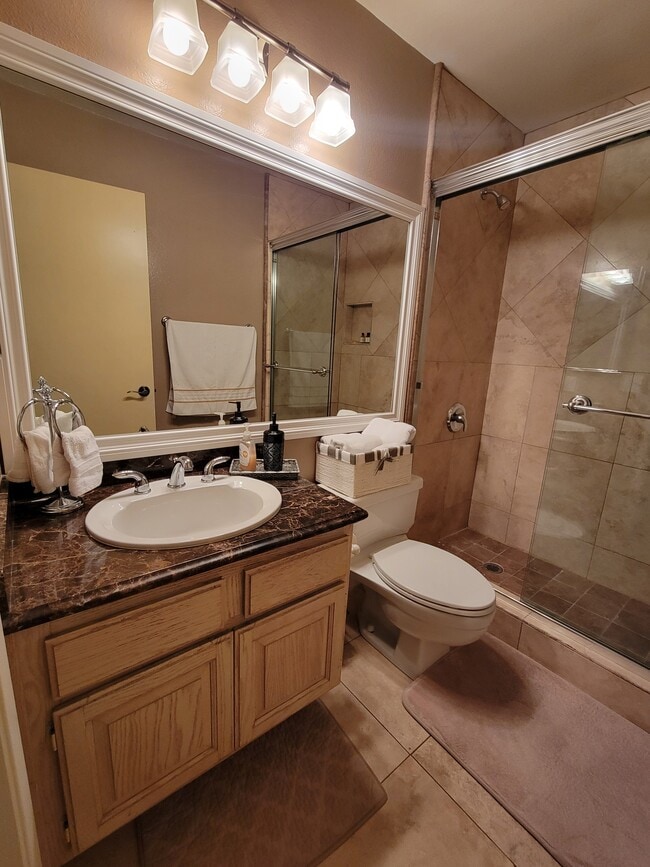 Baño del inquilino - 59 Hawaii Dr