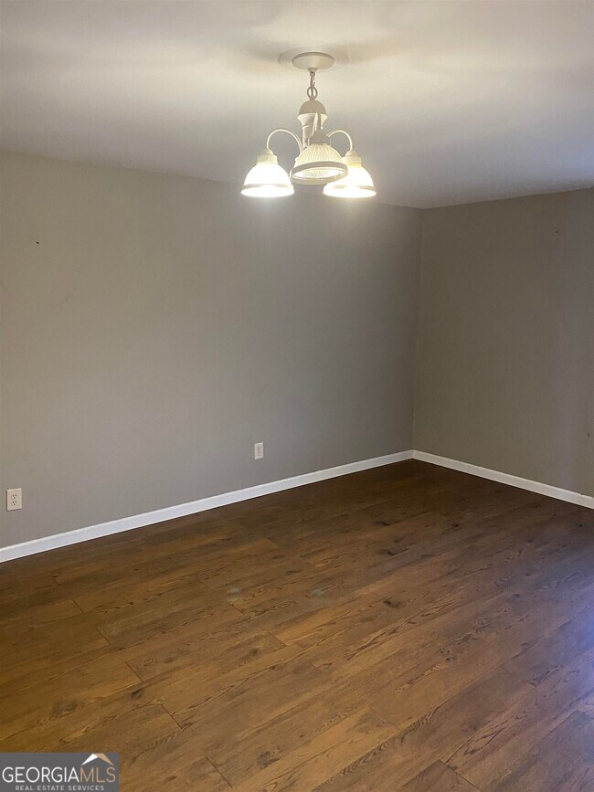 Foto del edificio - 103 Juniper Ln