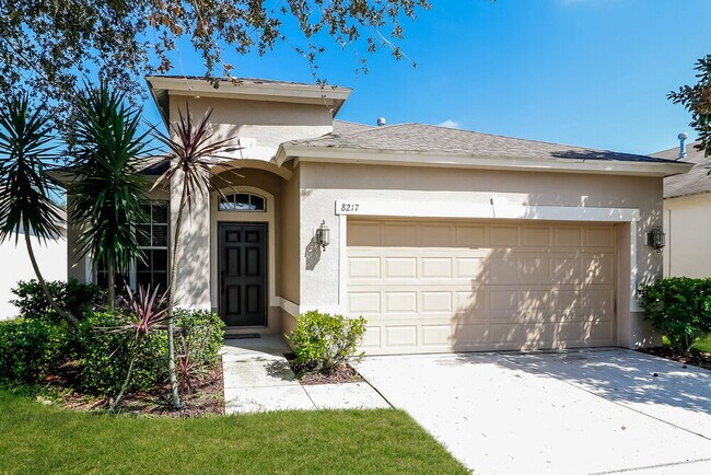 Building Photo - 8217 Crescent Moon Dr