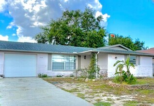Building Photo - 7124 Isle Dr
