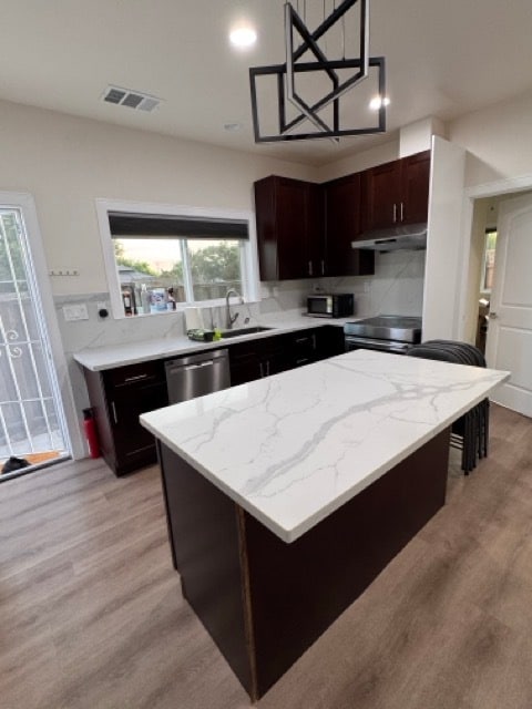 Foto del edificio - 4663 Deadwood Dr